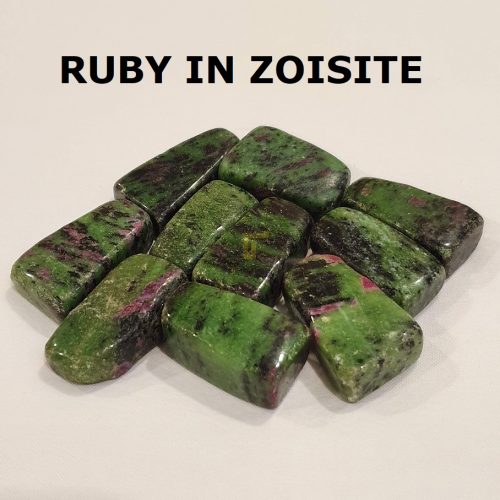 Đá thanh tẩy Ruby in Zoisite